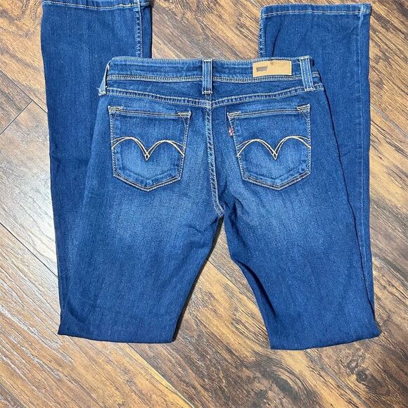 Levi's Denim - Levi's Women's Straight Jeans Size 9/29 Medium-Dark Wash Blue Denim ✨